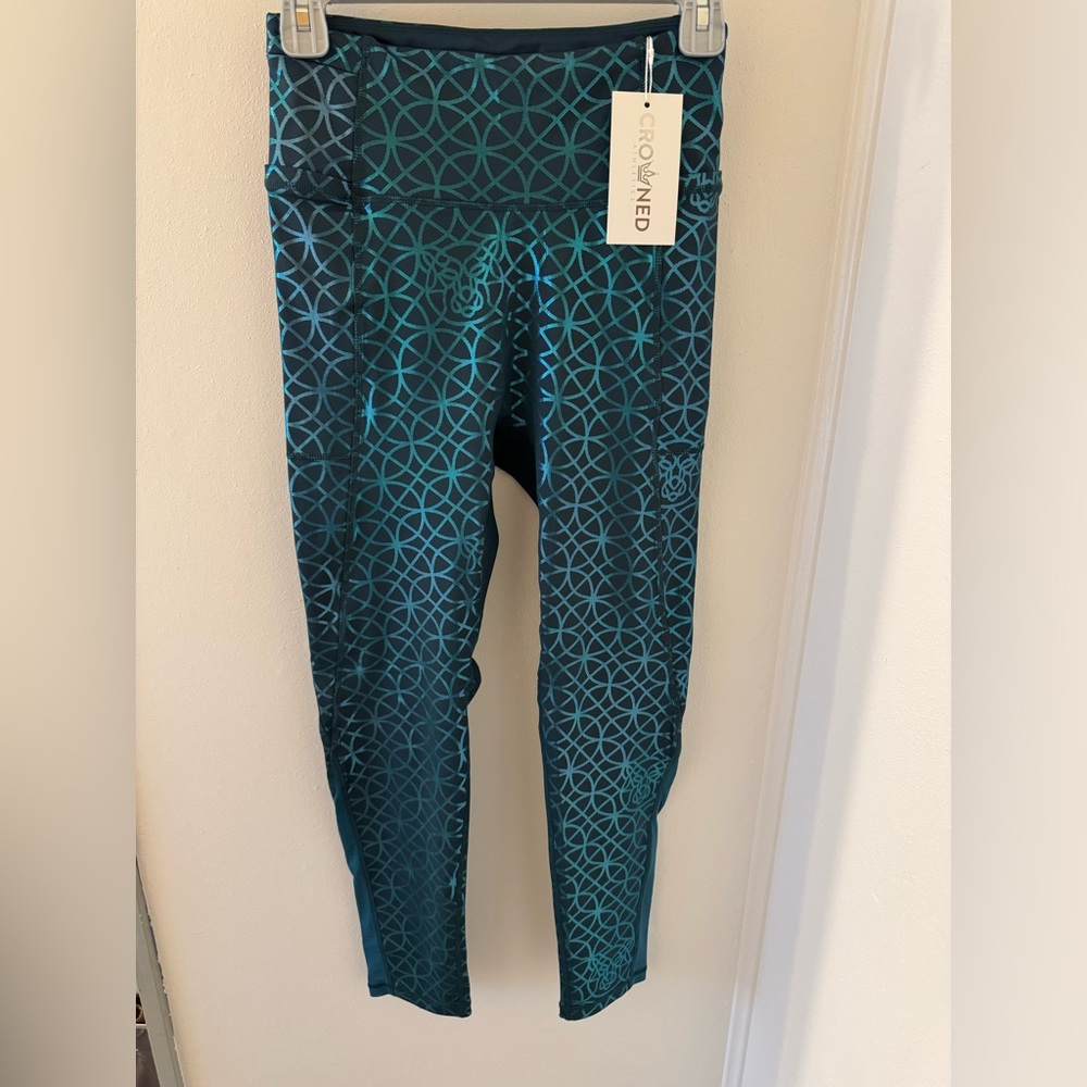 Crowned Athletics Leggings